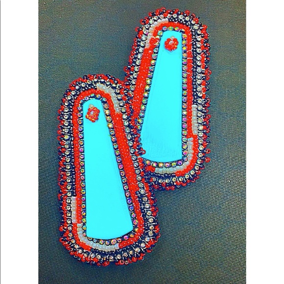 Hand beaded earrings, brand new - Picture 1 of 1